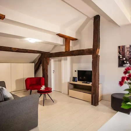 דירה Urbanicooh Azzoguidi - Torre Asinelli View *