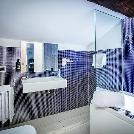 Urbanicooh Azzoguidi - Torre Asinelli View Apartamento Bolonia