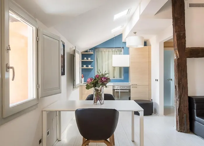 Daire Urbanicooh Azzoguidi - Torre Asinelli View *