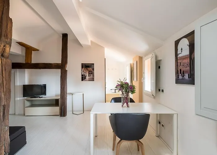 Urbanicooh Azzoguidi - Torre Asinelli View 아파트