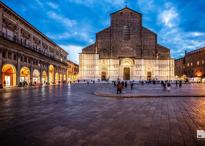 Urbanicooh Azzoguidi - Torre Asinelli View 볼로냐