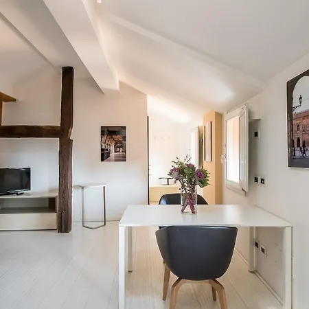 Urbanicooh Azzoguidi - Torre Asinelli View Lejlighed